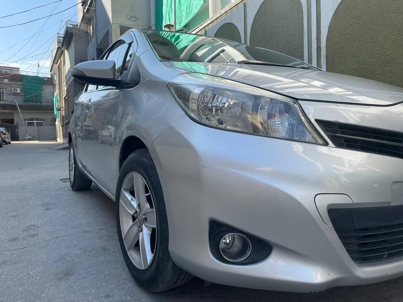 Toyota Vitz 2012 / 2015 3