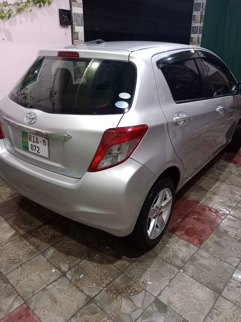 Toyota Vitz 2012 / 2015 11