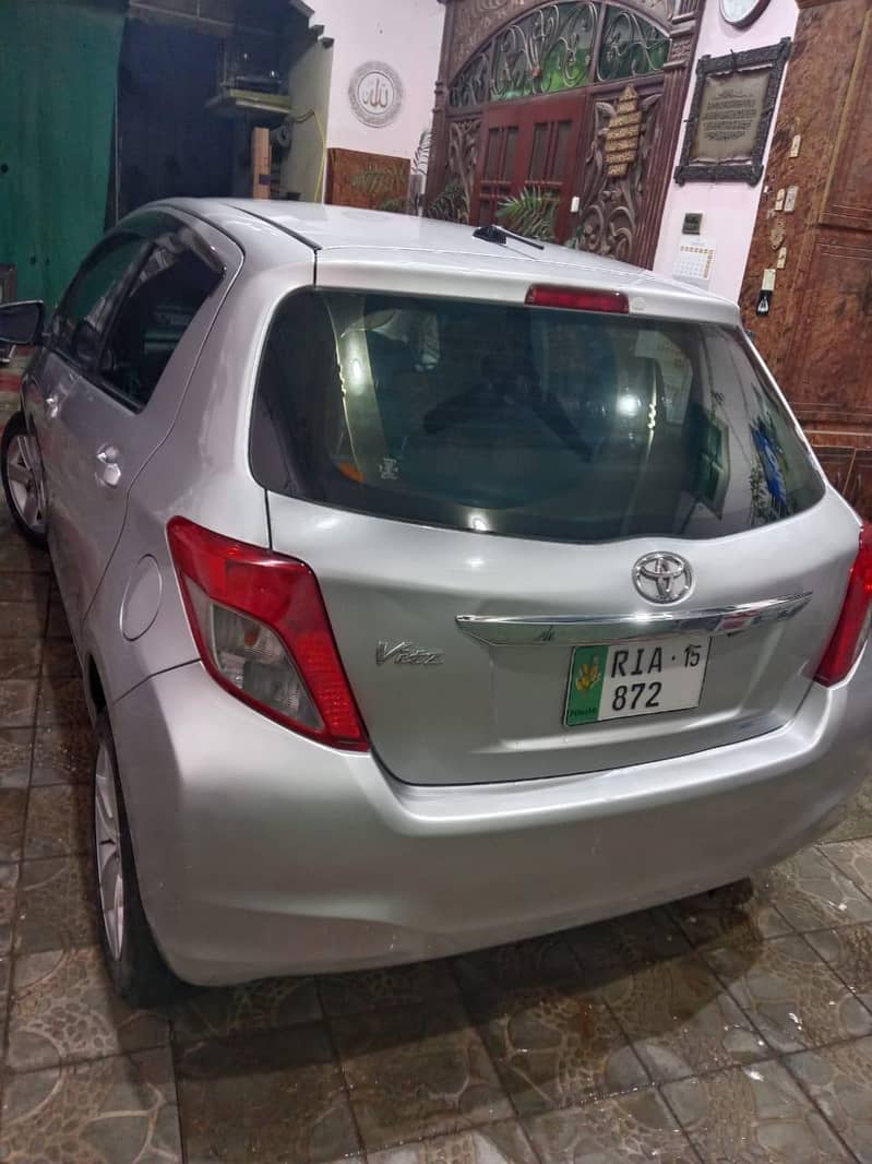 Toyota Vitz 2012 / 2015 12