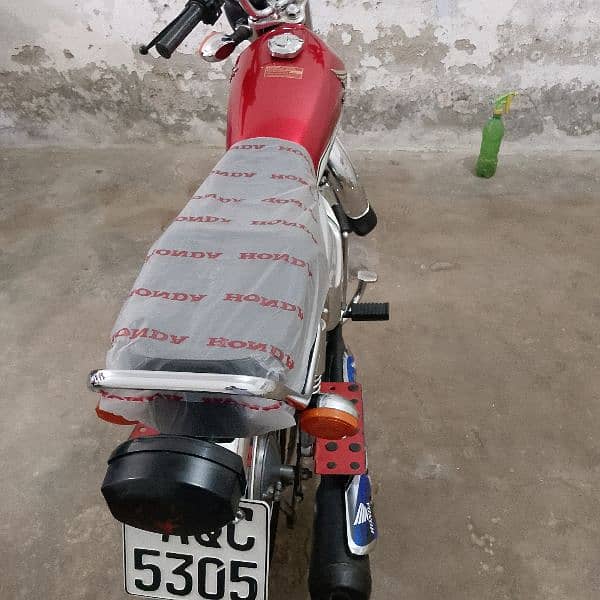 Honda 125 cc special edition for sale Whatsapp no 03446350322 8