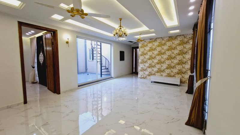 Stunning 5 Marla House In Bahria Town - Block BB Available 6