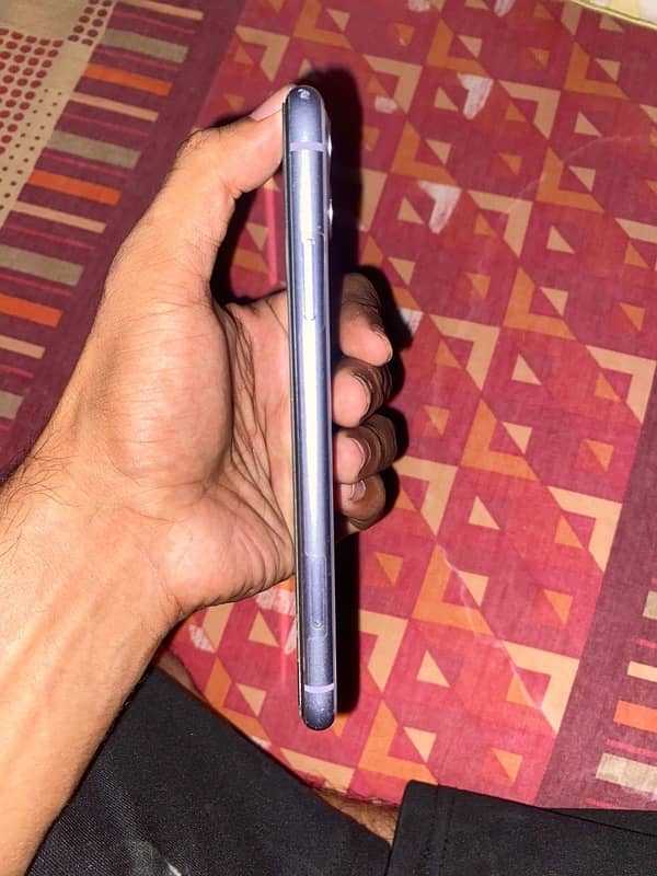 Iphone 11 256 PTA 3