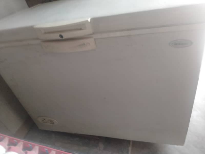 Waves single door deep freezer for sale 3