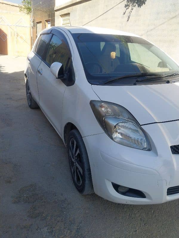 Toyota Vitz 2009 1