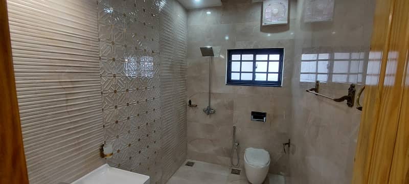 Brand New 10 Marla House For Rent In Tulip Block Sector C Bahria Town Lahore 11