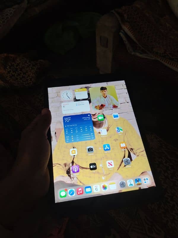 IPAD 8TH GENERATION 1