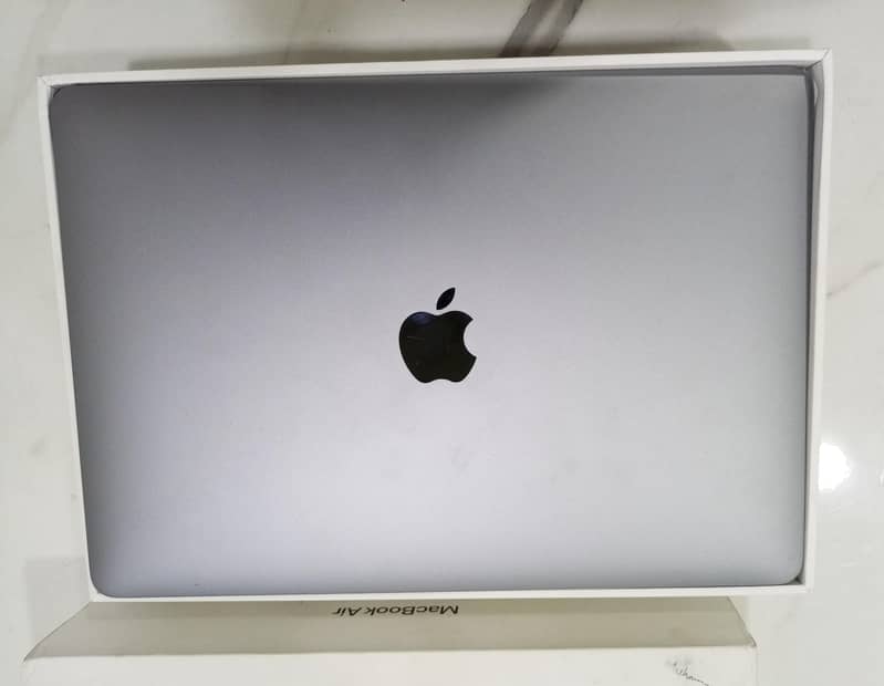 MacBook Air M1 13inch 8gb 256gb space grey 3