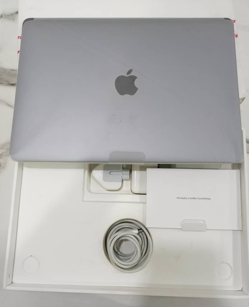 MacBook Air M1 13inch 8gb 256gb space grey 4