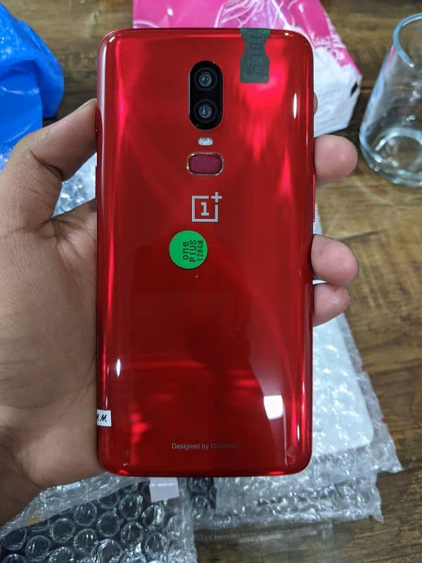 OnePlus ace 2 v and OnePlus 6  for more details check description 3