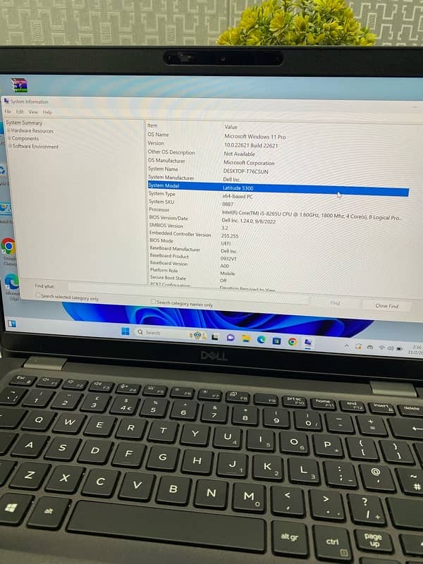 Dell latitude 5300 core i5 8th gen touch screen 8/256 SSD 2