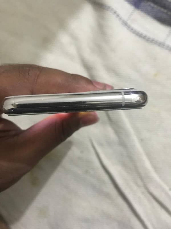 iphone 11 pro pta approved 256gb 4