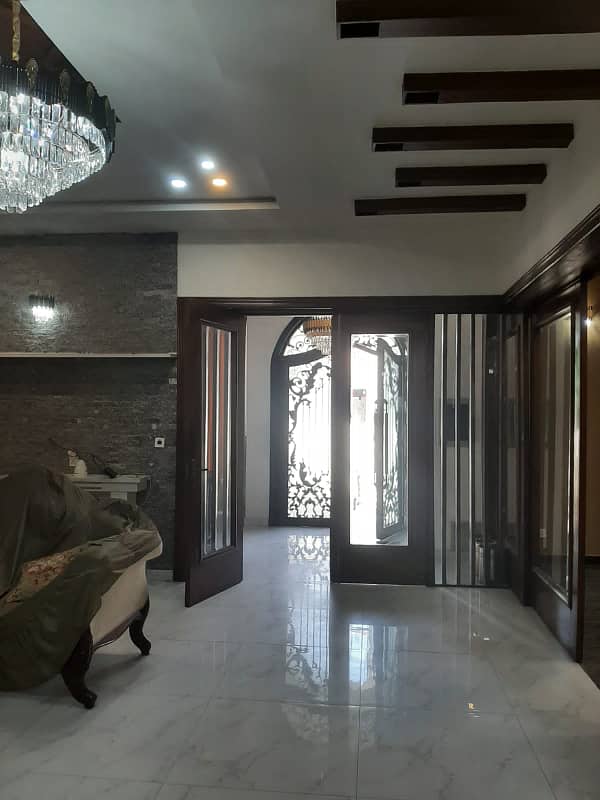 1 KANAL BRAND NEW HOUSE FOR RENT KHAYABAN E JINNAH ROAD LAHORE. 2