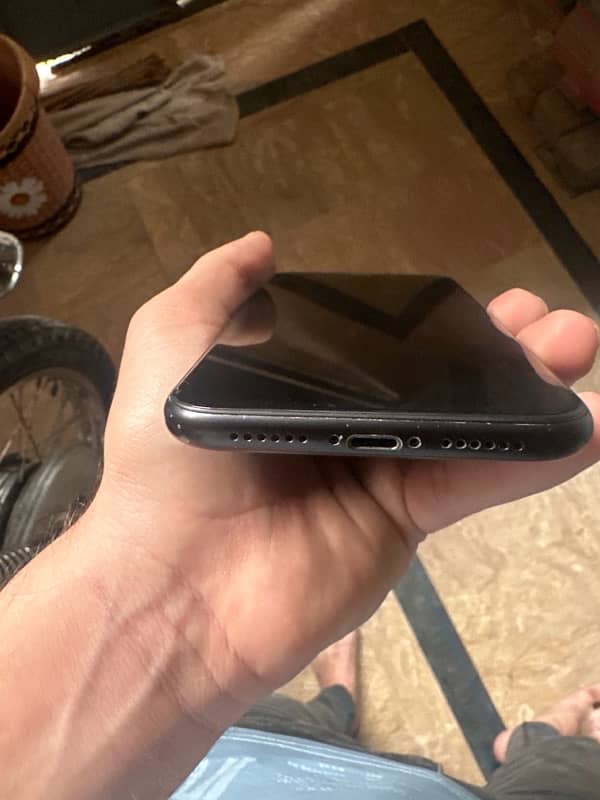 IPHONE Xr 64Gb 2