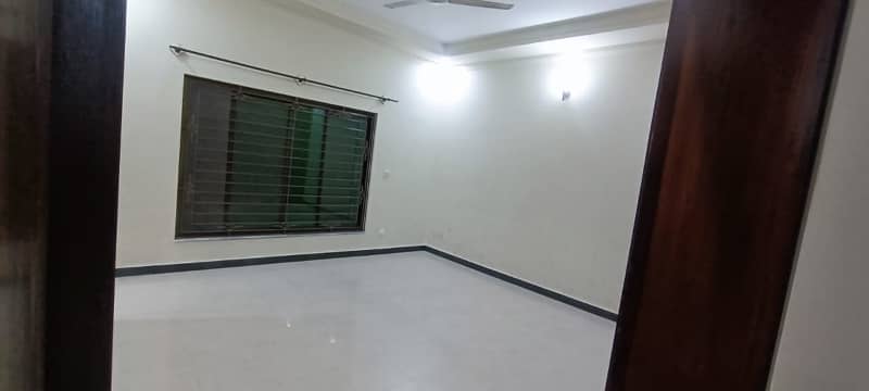 10 Marla Full House Available For Rent In Zaraj Housing Scheme Islamabad 6