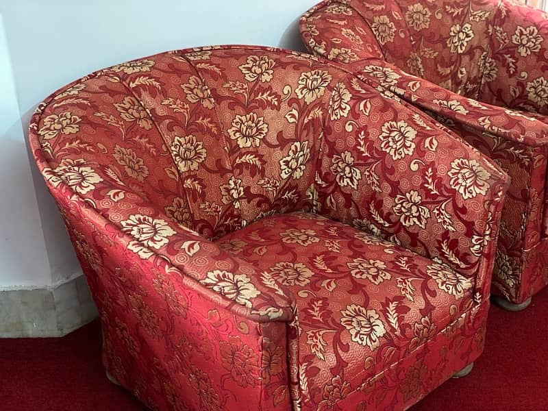 5 seater sofa set in excellent condition! 3