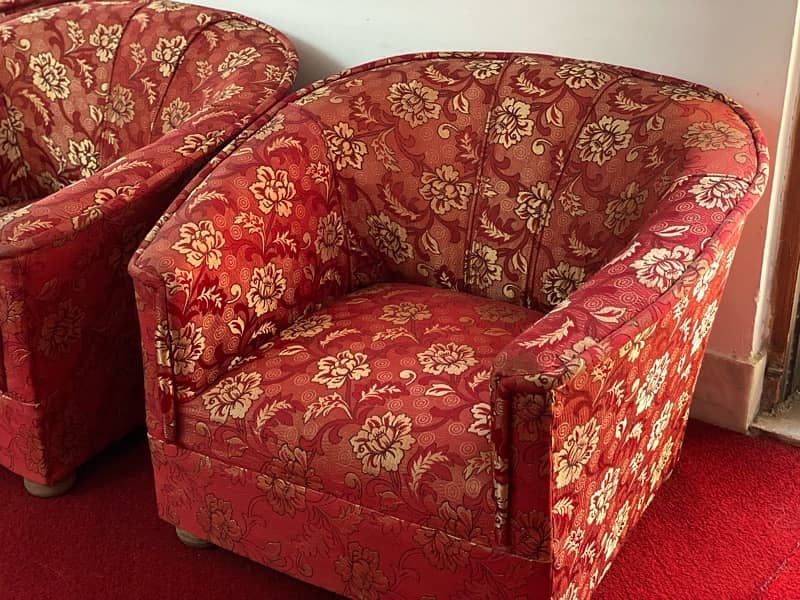 5 seater sofa set in excellent condition! 4