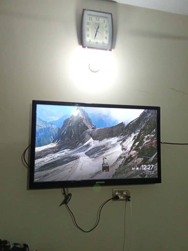 Samsung led tv 41 inch (original Samsung) 0