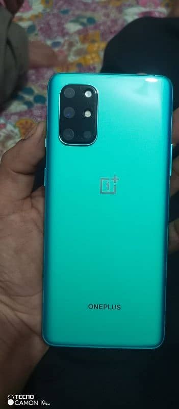 one plus 8t 1