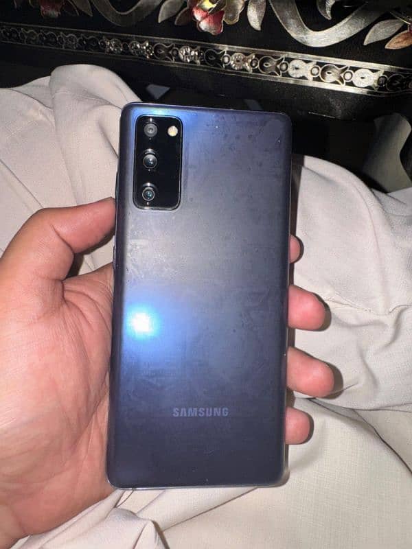 Samsung S20 FE 0