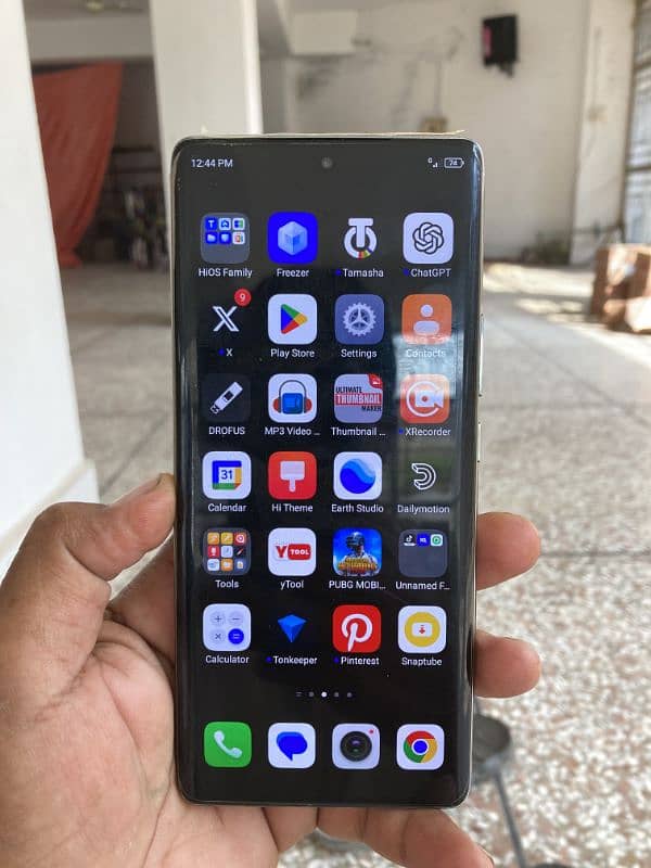 Tecno Spark 20 Pro+ 0