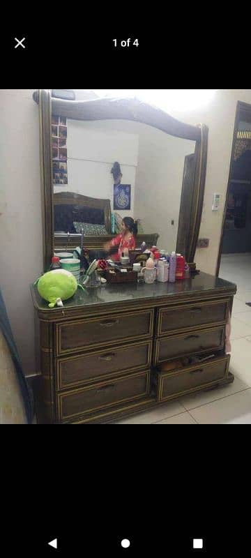 dressing table 0