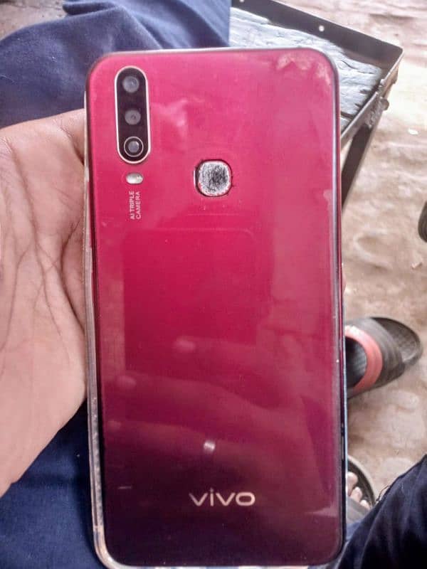 Vivo y17 red colour 8/256 5