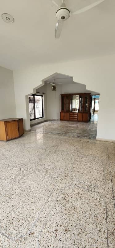 House For Rent 1 Kanal In The Heart Location Of Phase 2 4