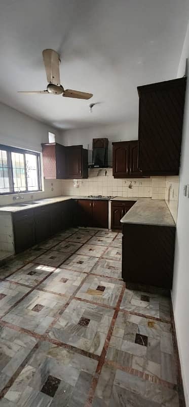 House For Rent 1 Kanal In The Heart Location Of Phase 2 14