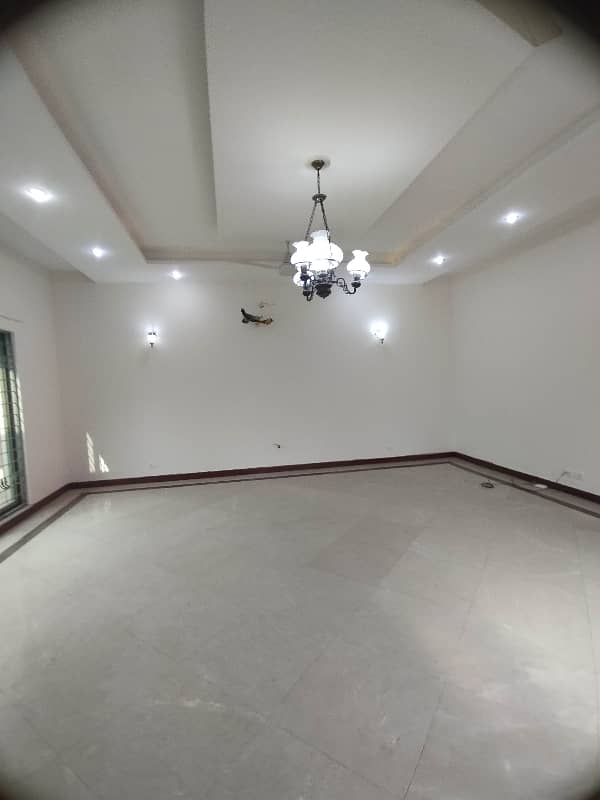 1 Kanal Beautiful House For Rent Near All Facilities 1