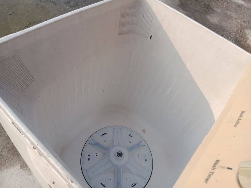 Washing machine good condition 3