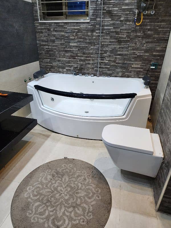 Jacuzzi bath tub. 1