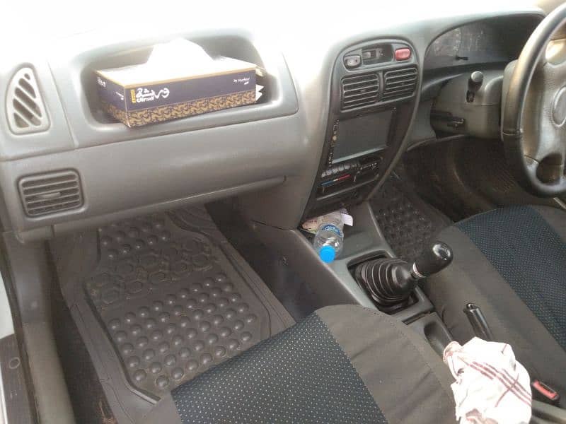 Suzuki Baleno 2003 5