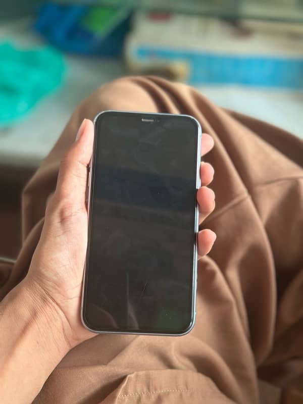 IPHONE XR 128 GB NON PTA 3