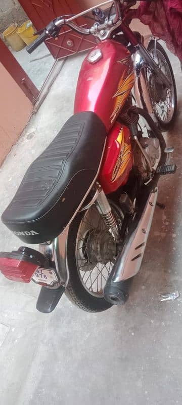 Assalam-u-alikum I am selling my honda CG125 3