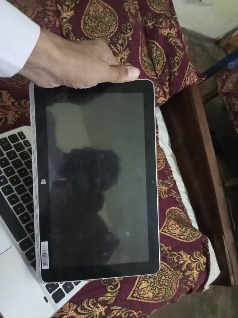 HAIER Y11 TOUCH LAPTOP 0