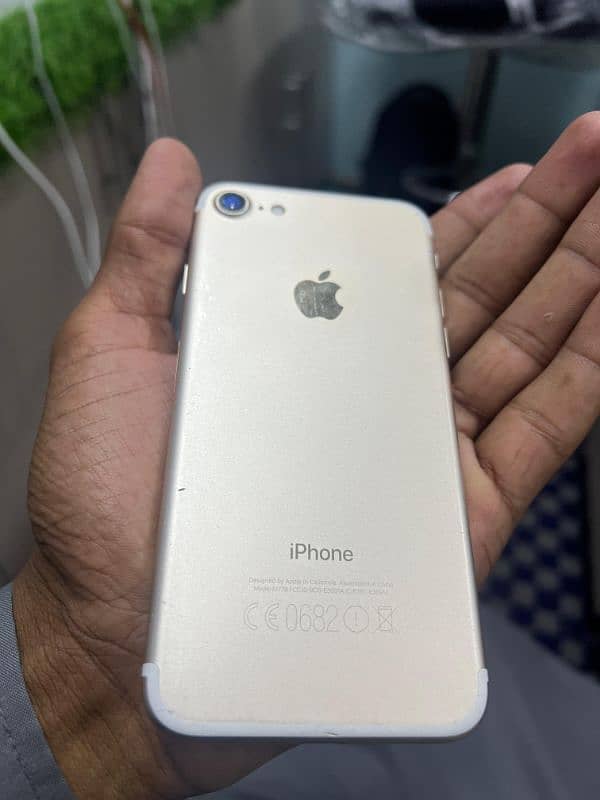 iPhone 7 128gb pta approved 0