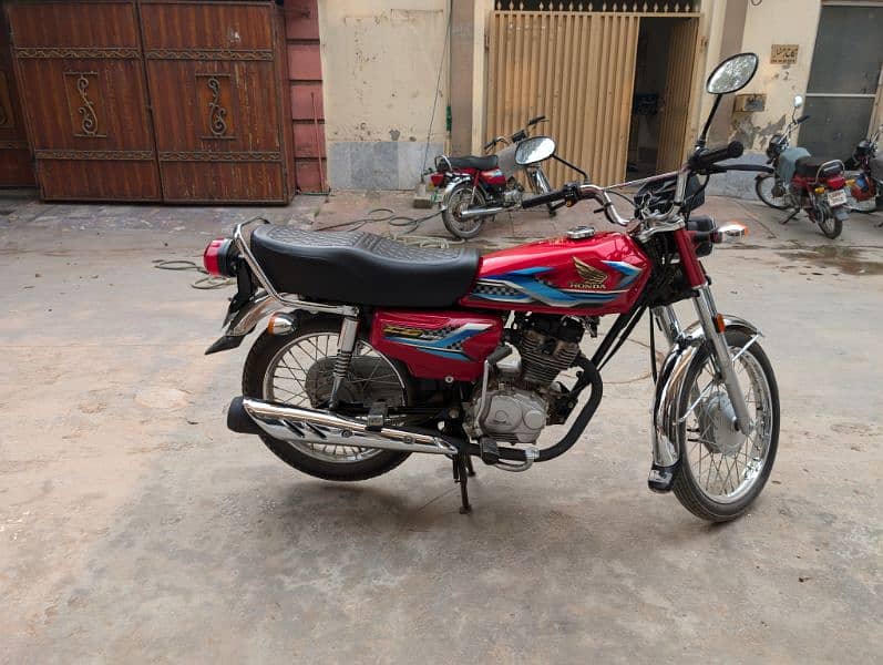 Honda CG 125 2024 Model 3