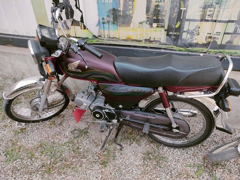 Honda CD70 3