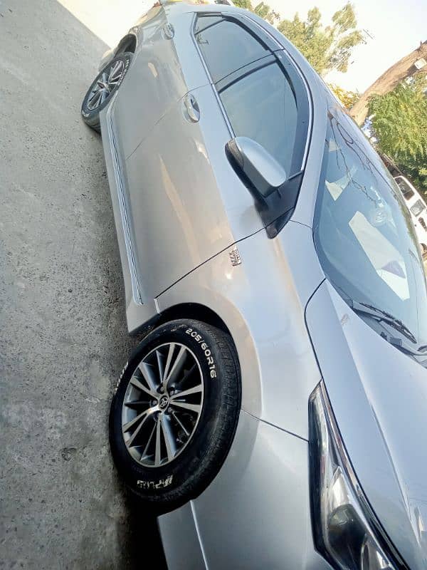 Toyota Corolla Altis 2015 irjent for sale 2