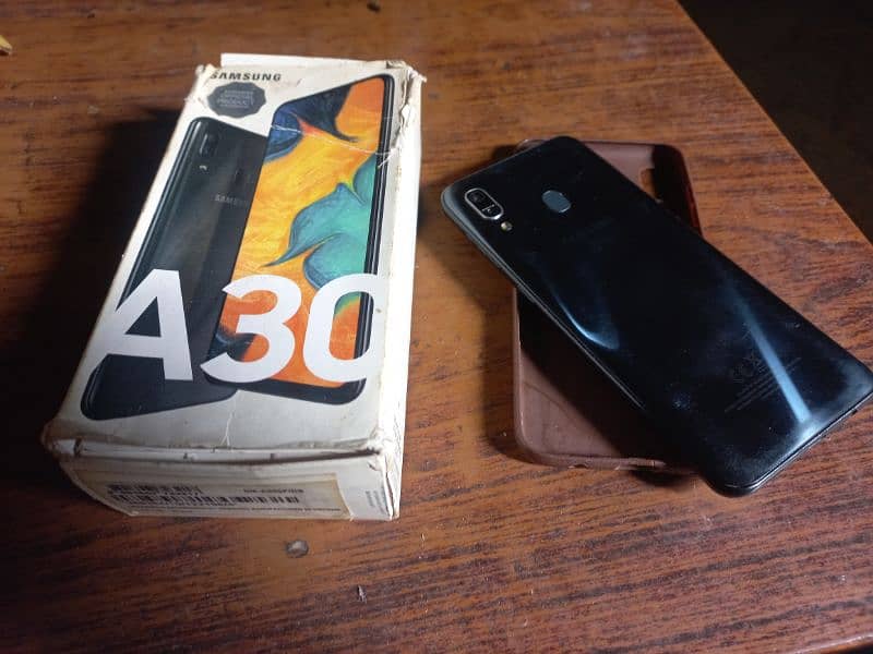 Samsung Galaxy A30 with box 1