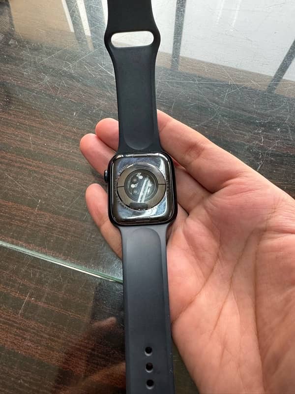 Apple watch Series 9 45mm with complete box 2