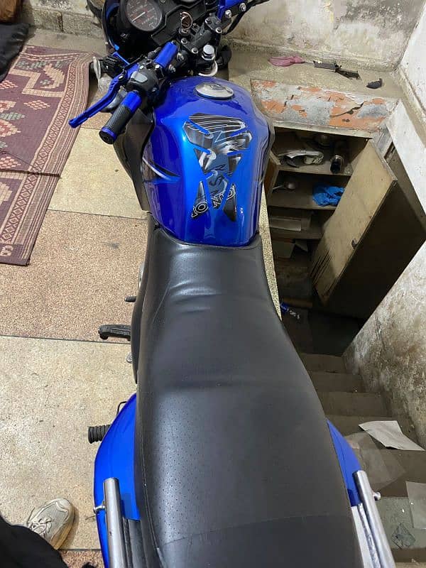 ybr 125 blue color 10/10 condition 4