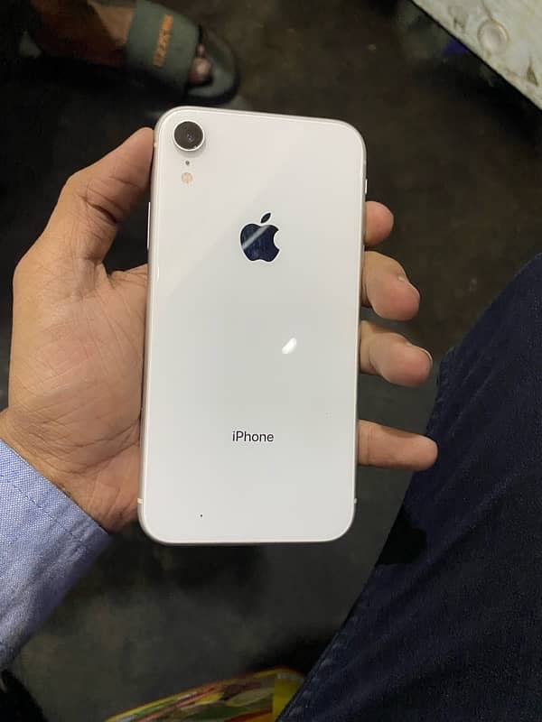 I phoneXR 10/10 (128gb) Factory unlock 1