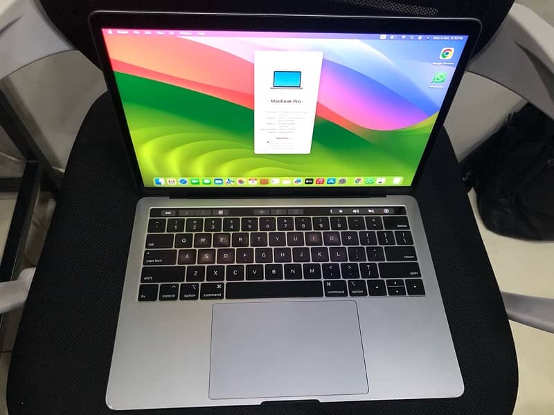 MacBook Pro 2018, 13 inch touchbar (A1989) 0