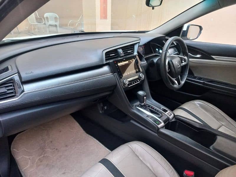 Honda Civic VTi Oriel Prosmatec 2018 14