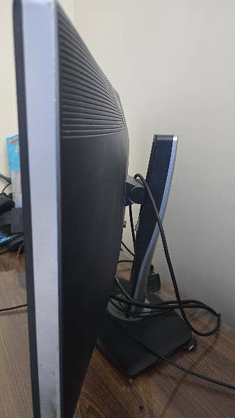 27 inch Dell 2k Monitor 2