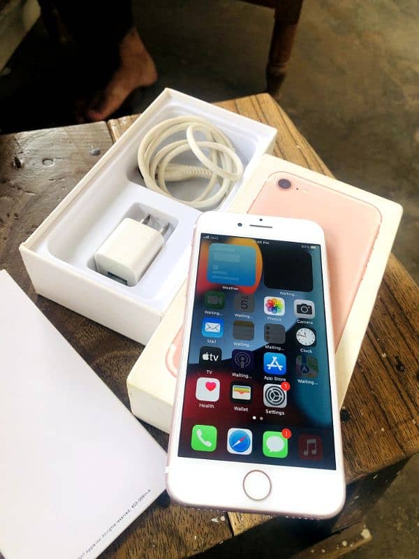 I phone 7 pta approved full box 1