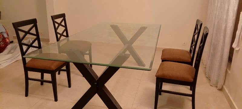 Dining Table 0