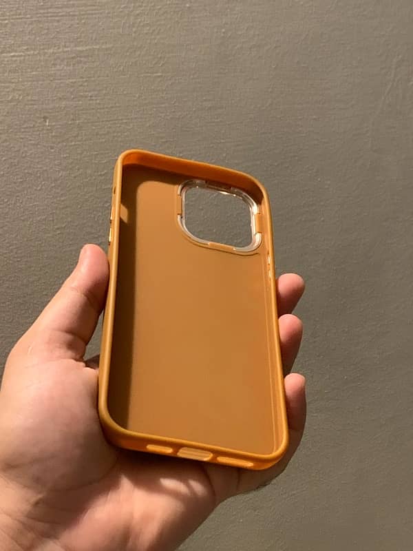 14 pro max leather cover 2