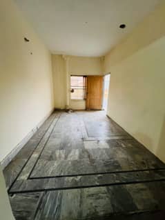 5marla upper portion for rent 0